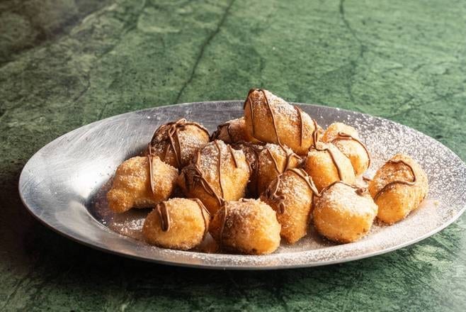 Vegan Zeppolis.