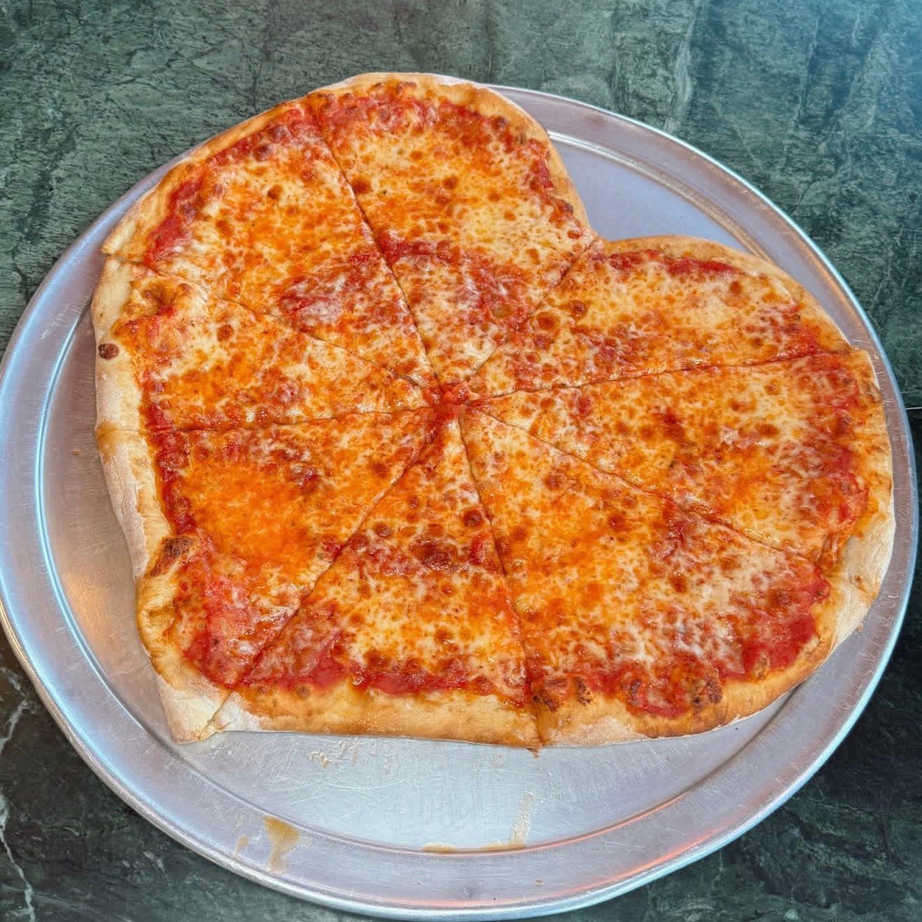 Heart Pizza.